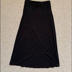 Max Studio split front long skirt.